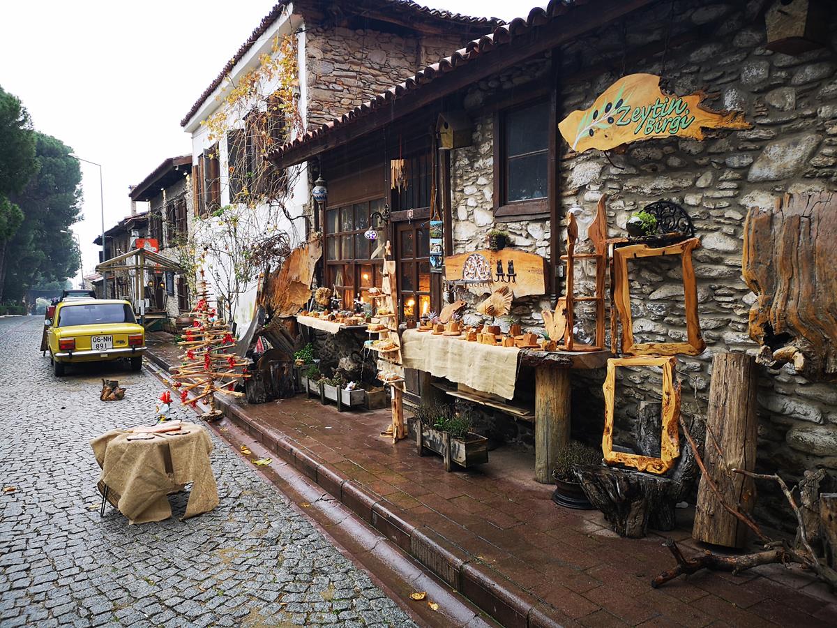 birgi köyü'nde bir sokak, Türkiye'nin en güzel köyleri