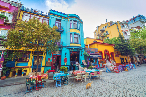 istanbulda-az-bilinen-guzel-kafe-3.jpg