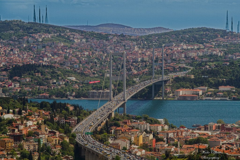 istanbul'un gözde balık restoranları, istanbul manzarası, köprü manzarası, metropol