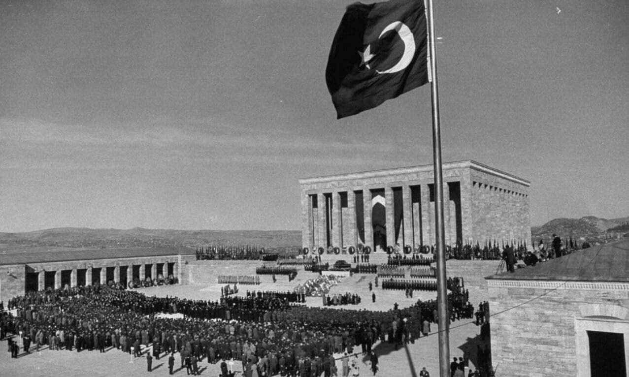 10 Kasım 1938'te ne oldu? eski anıtkabir töreni