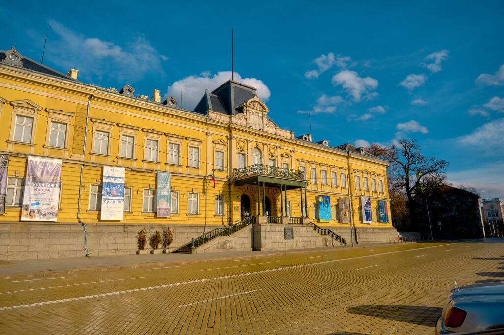 bulgaristan gezilecek yerler, ulusal sanat galeri müzesi
