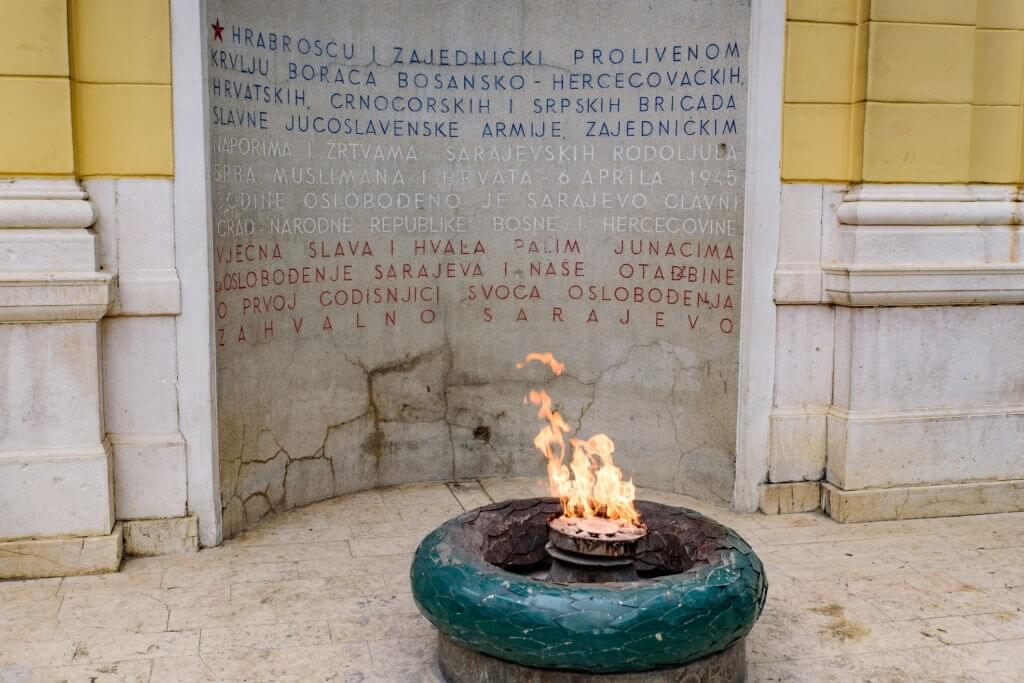 saraybosna sönmeyen ateş anıtı, eternal flame
