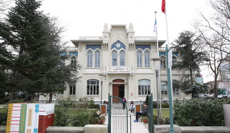 Kadıköy Belediyesi Tarih Edebiyat Sanat Kütüphanesi Ve Kültür Merkezi