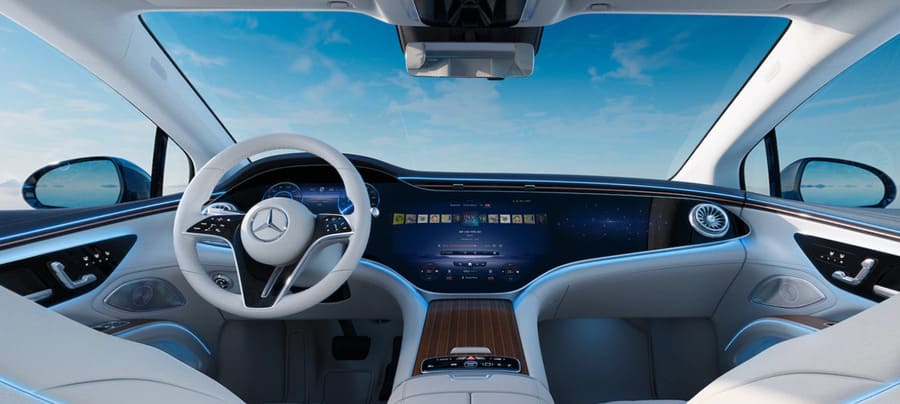 Elektrikli Mercedes Benz EQS 580 4MATİC iç mekan sürücü koltuğu (1) (1)