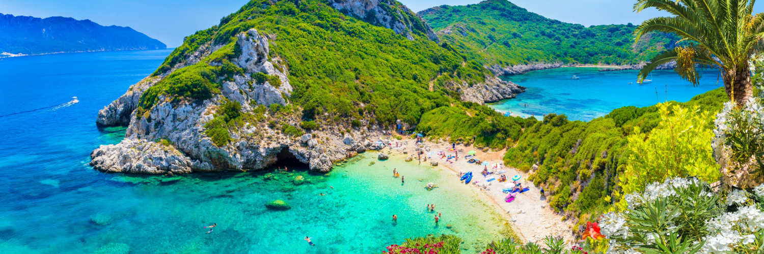 honeymoon-destinations-in-greece-0